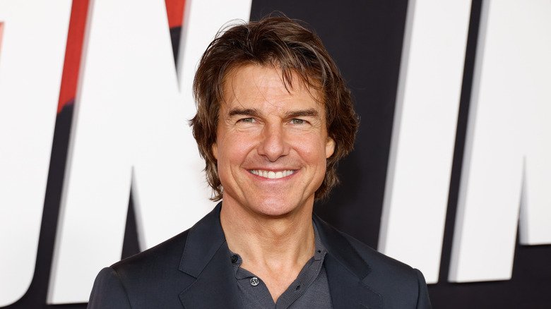 tom cruise plastic surgery